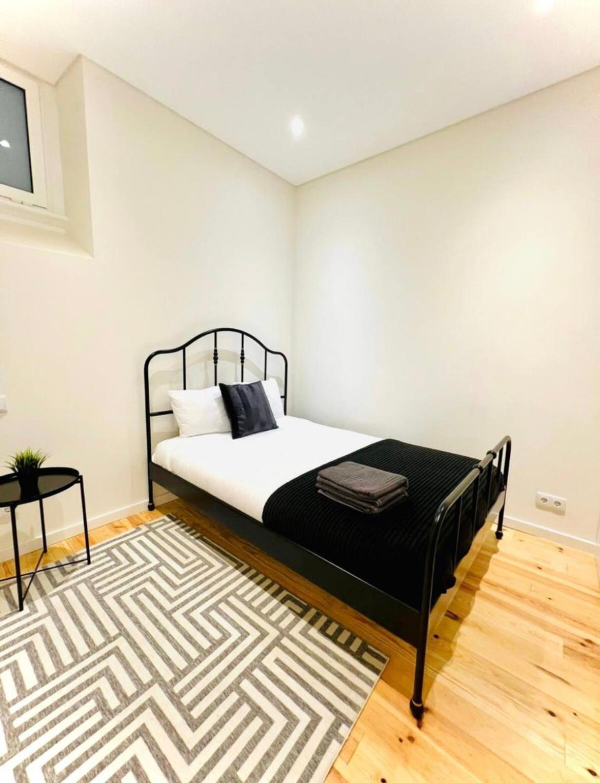 Lisbon City Center 3 Bedroom Flat Next To Avenida Liberdade Exterior photo